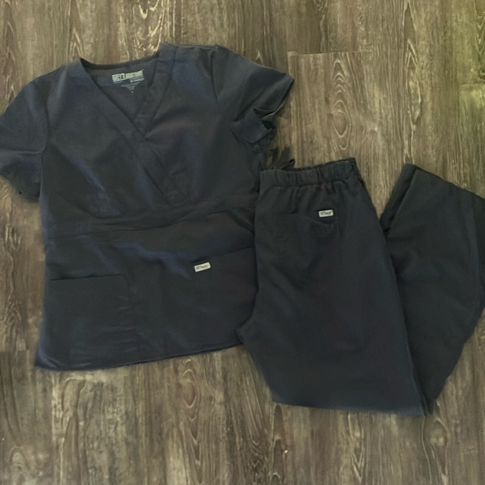 Greys Anatomy scrub set
